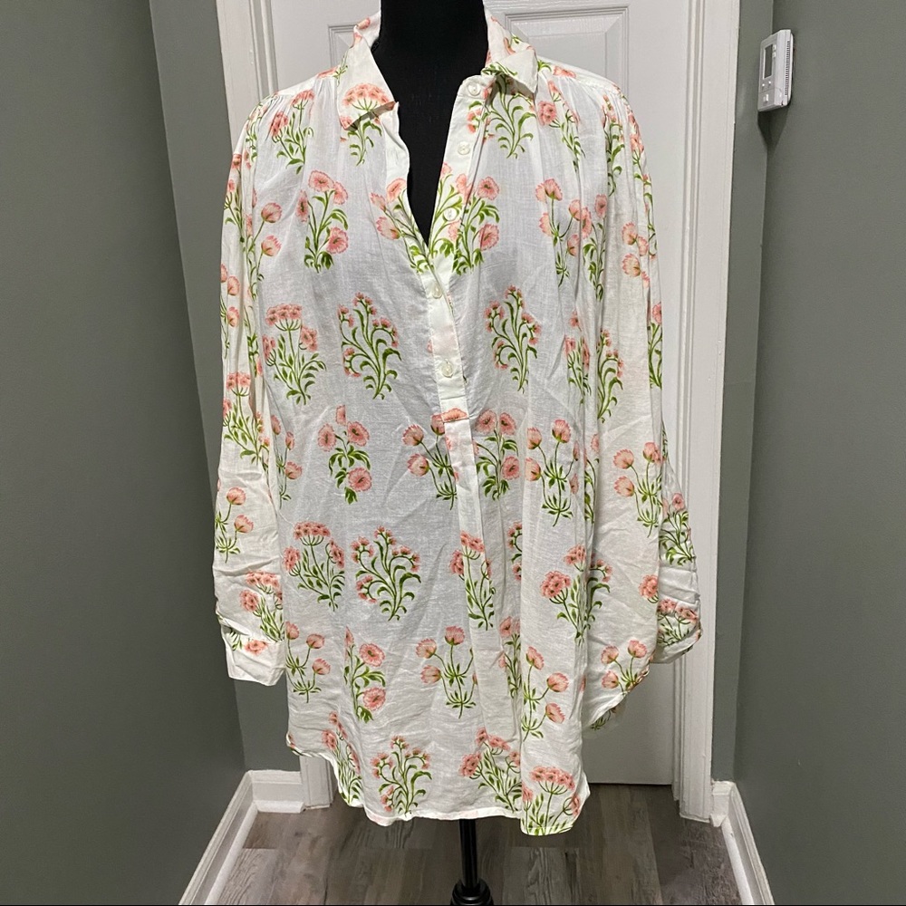 VERY Oversized UO Floral Blouse Size M